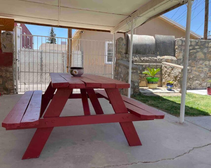 Comfortable Suite With Private Entrance & Private Bathroom El Paso Buitenkant foto